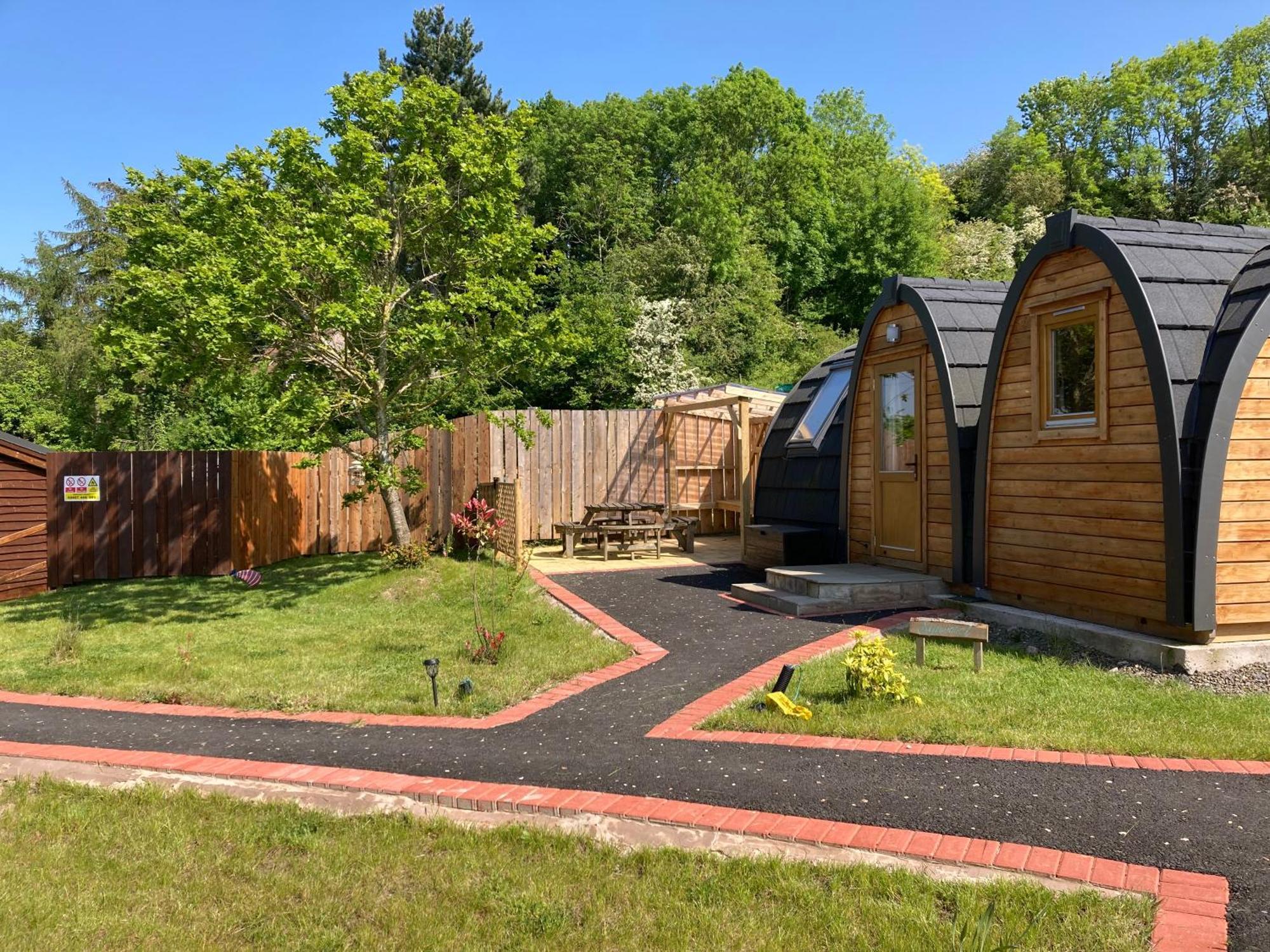 Hotel Squirrel Glamping Pod School House Farm Leighton  Exterior foto
