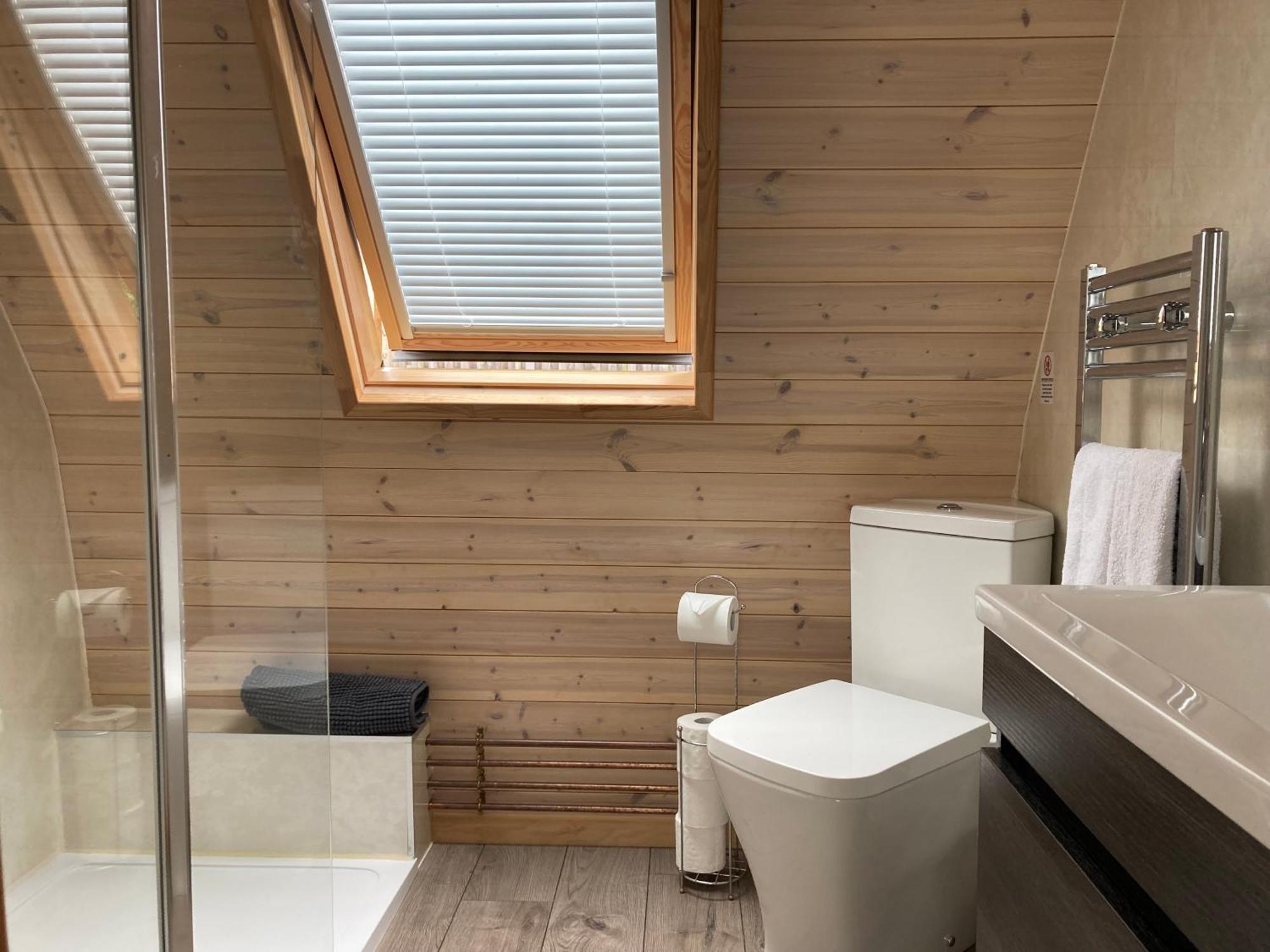 Hotel Squirrel Glamping Pod School House Farm Leighton  Exterior foto